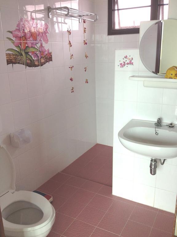 Loy Manee House Bed & Breakfast Пра Након Си Аютая Стая снимка