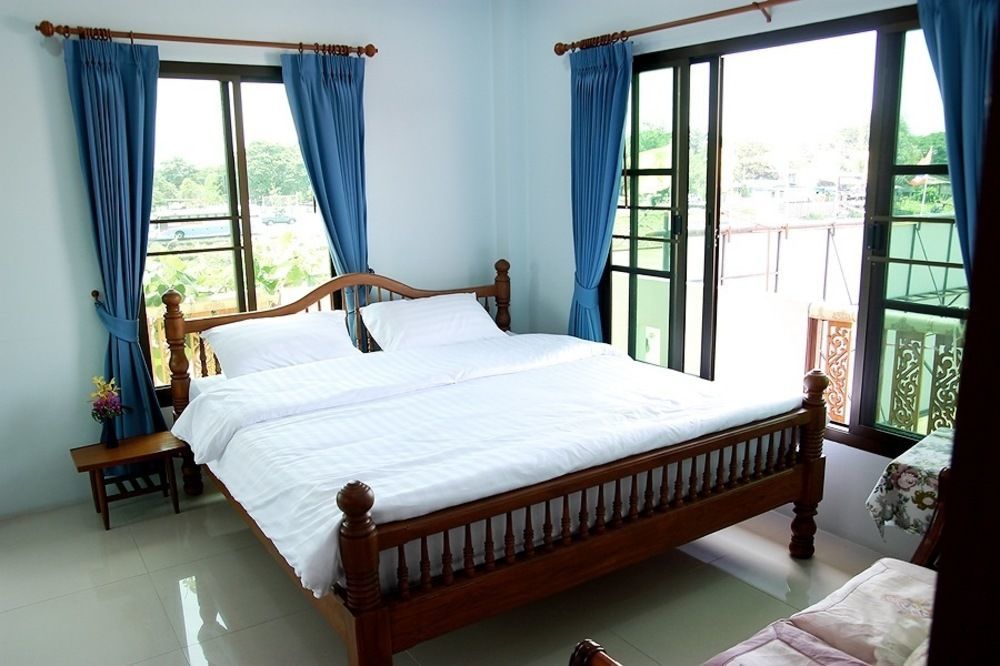 Loy Manee House Bed & Breakfast Пра Након Си Аютая Екстериор снимка